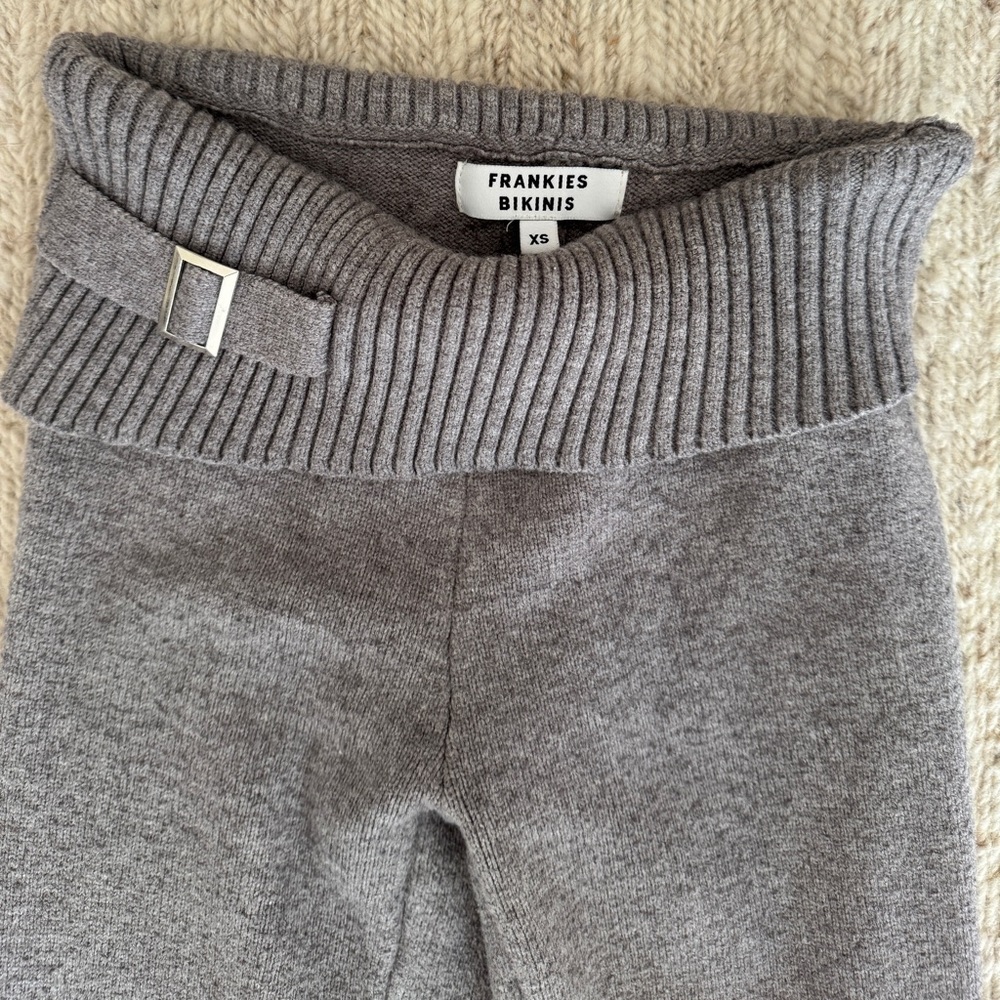 Frankie's Bikinis Gray Knit Sweater
Pants